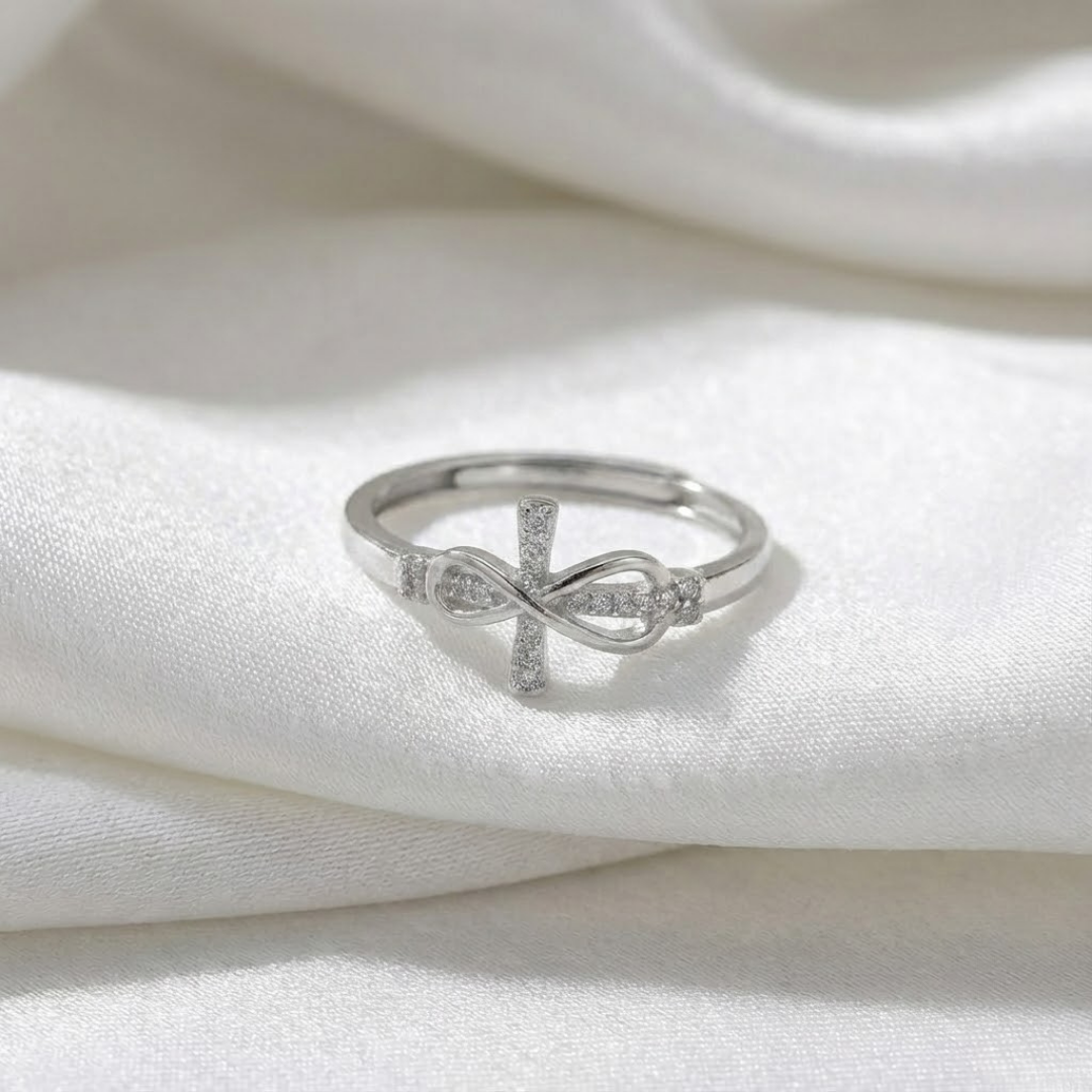 Anillo de Cruz en Plata de Ley S925 con Micro Circonias