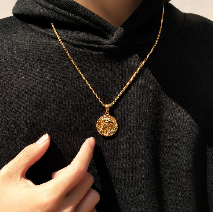 Medallón de Jesús con Corona de Espinas en Acero de Titanio