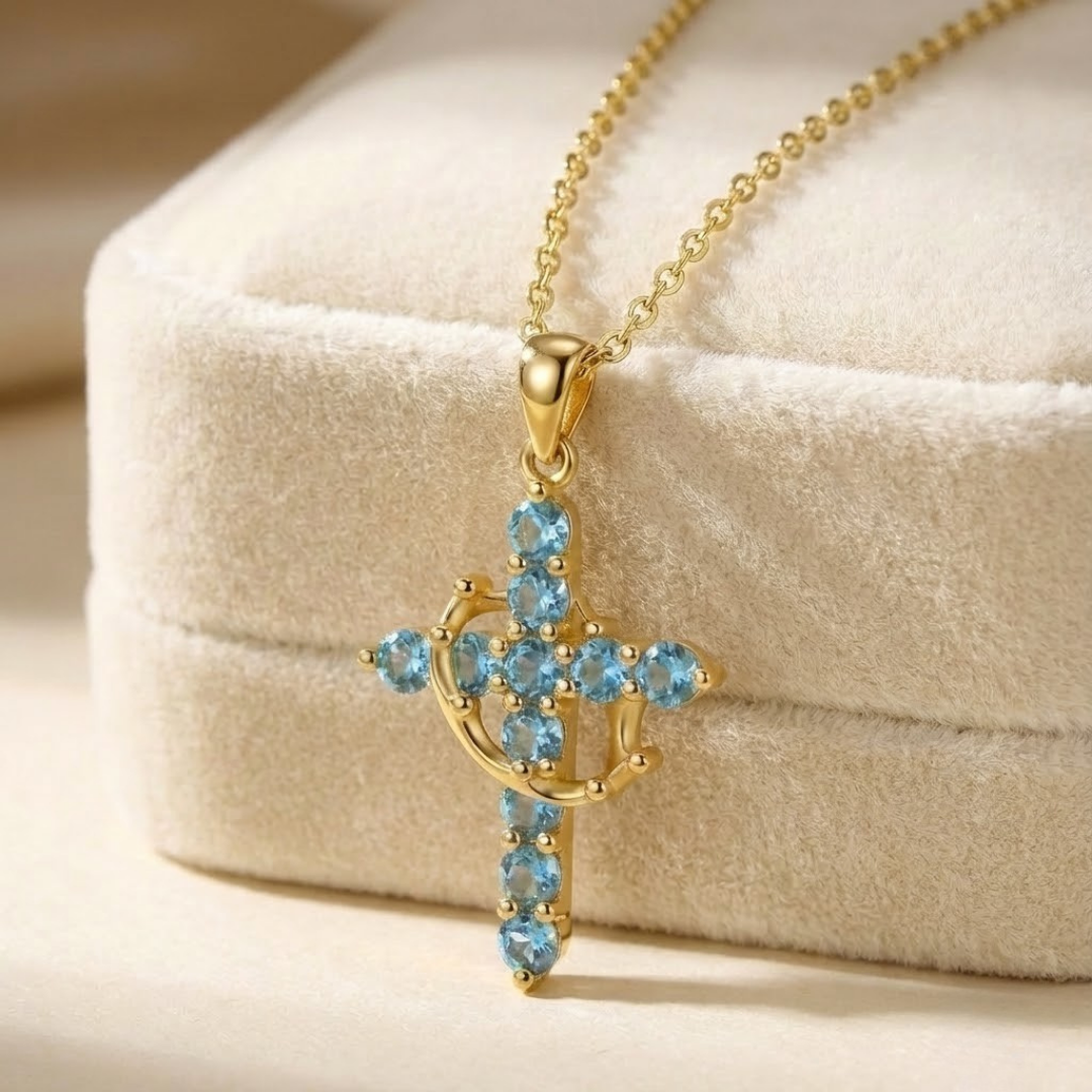 Collar cristiano  de Cruz con Corona y Circonitas para Mujer