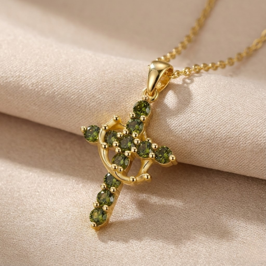 Collar cristiano  de Cruz con Corona y Circonitas para Mujer