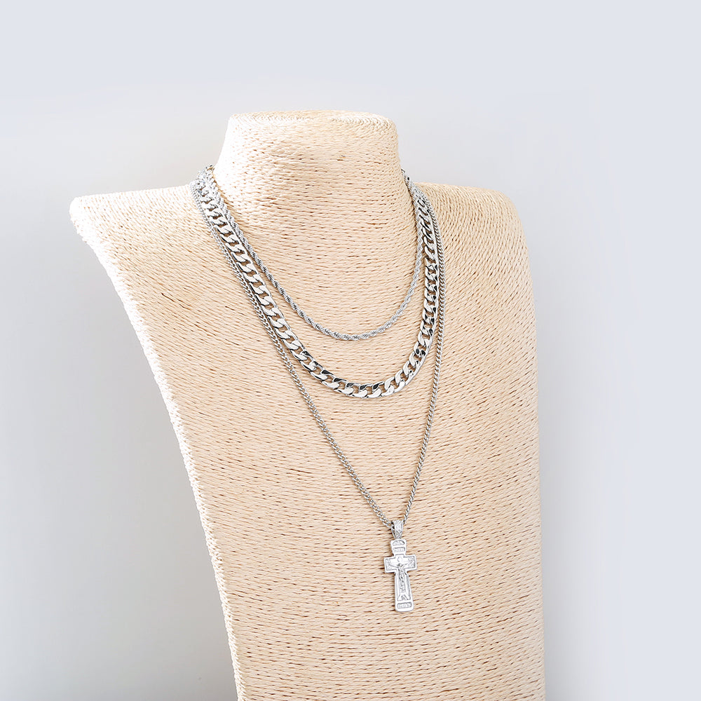 Collar Multicapa con Cruz de Jesús en Aleación de Zinc y Acabado Plateado