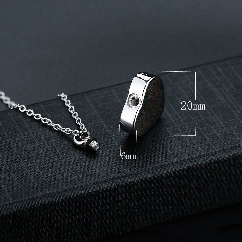 Collar Relicario de Corazón en Acero Inoxidable con Grabado Láser