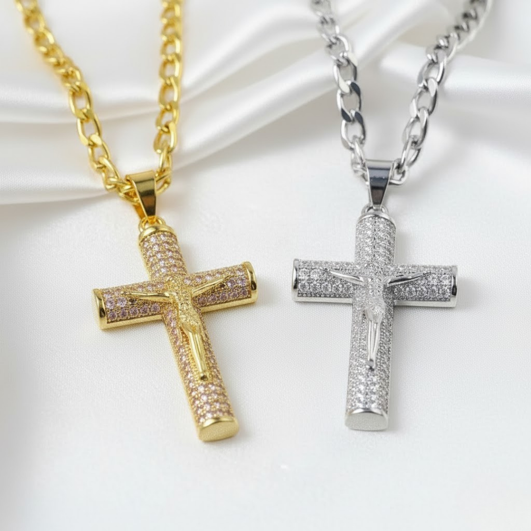 Collar con Cruz de Jesús Grande con Circonitas y Cadena Cubana