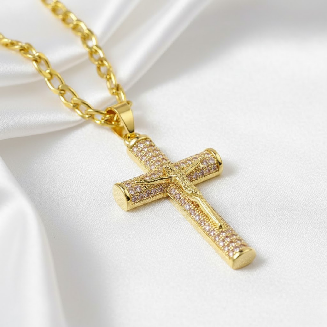 Collar con Cruz de Jesús Grande con Circonitas y Cadena Cubana