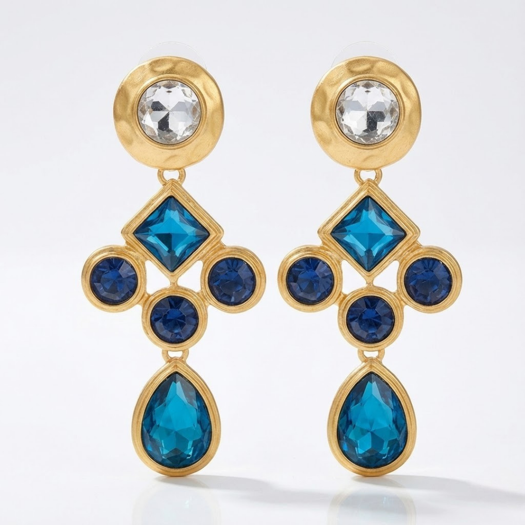 Pendientes elegantes con flecos y diseño floral a forma de cruz cristiana