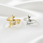 Anillo Ajustable de Jesús y Cruz en Aleación de Zinc