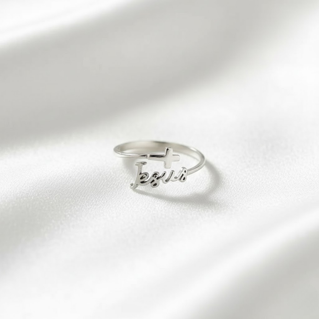 Anillo Ajustable de Jesús y Cruz en Aleación de Zinc