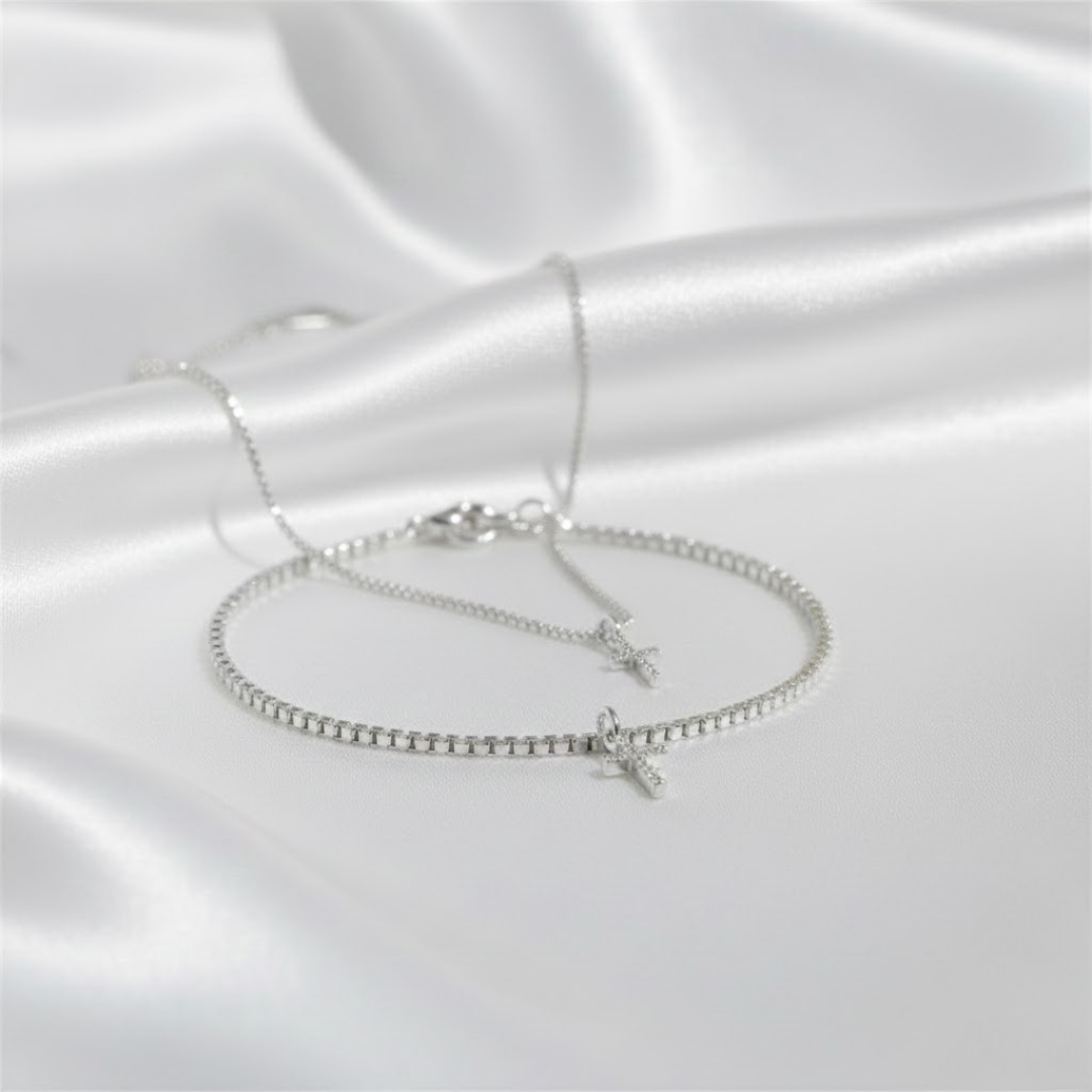 Collar y Pulsera con Cruz Brillante para Mujer