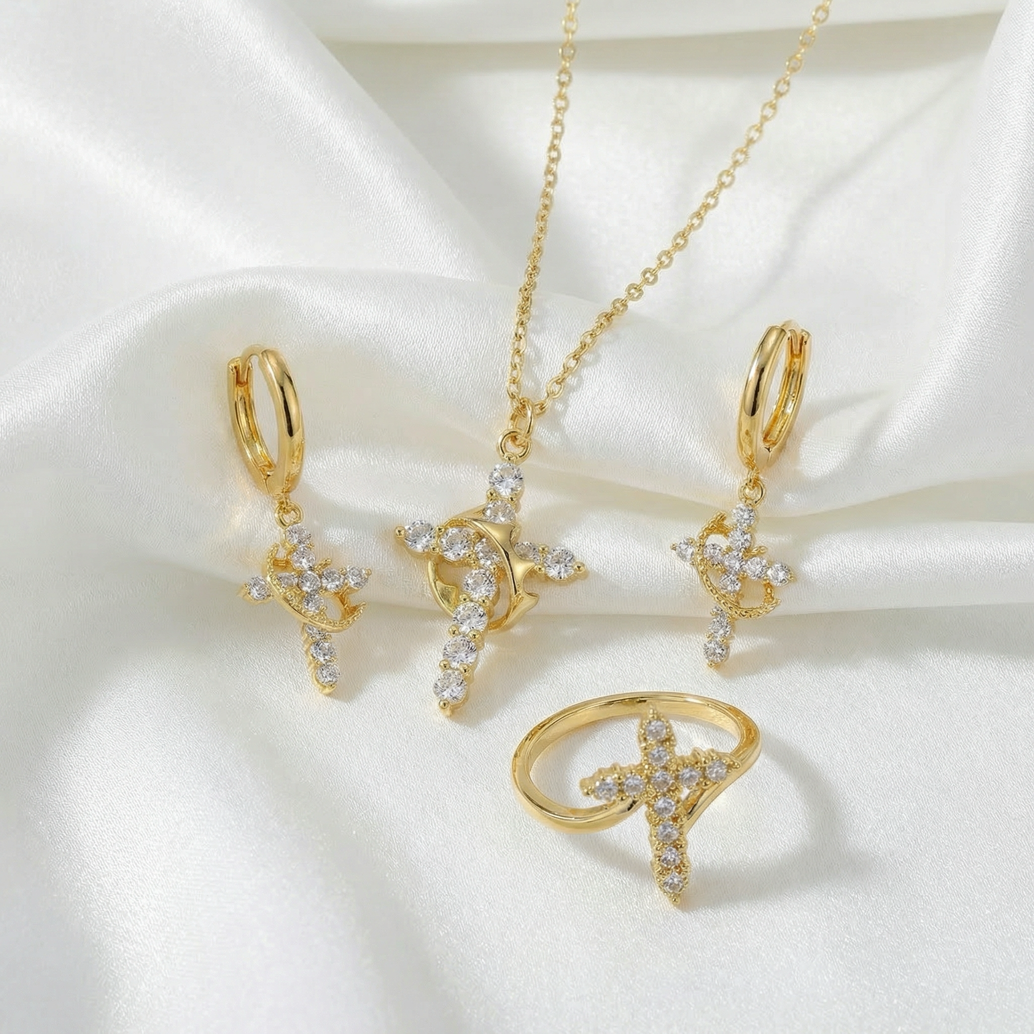 Conjunto Cruz con Corona Giratoria – Color Dorado