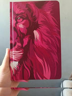 Biblia Reina-Valera 1960 – NO INDICE .Tapa Dura , Manual, Letra Grande, Ultrafina, León de Judá Rosa,Rosa