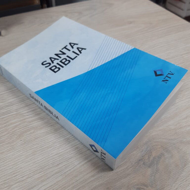 Pack 20/50/100  Biblia Nueva Traducción Viviente – Edición Semilla, Rústica Azul 9781496486608