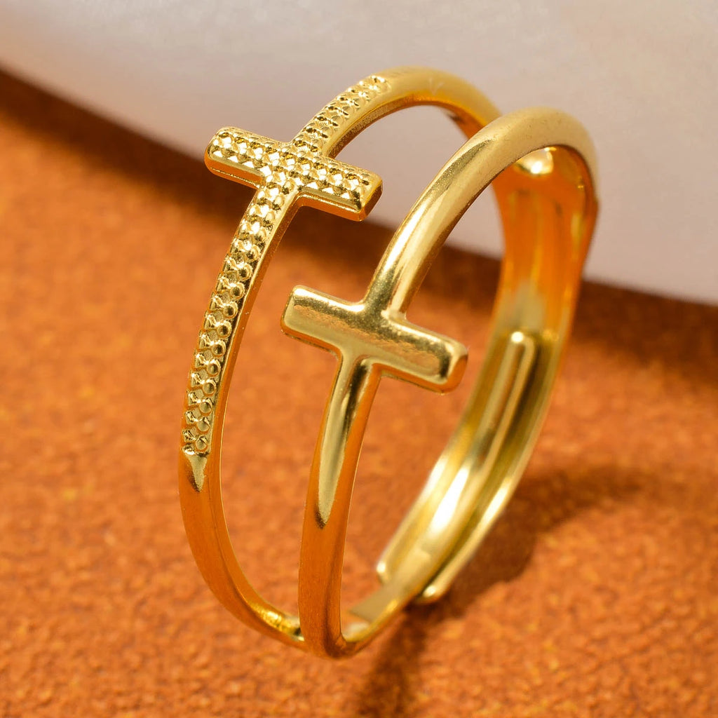 Anillo de Cruz para Mujer en Acero Inoxidable con Baño de Oro 18k