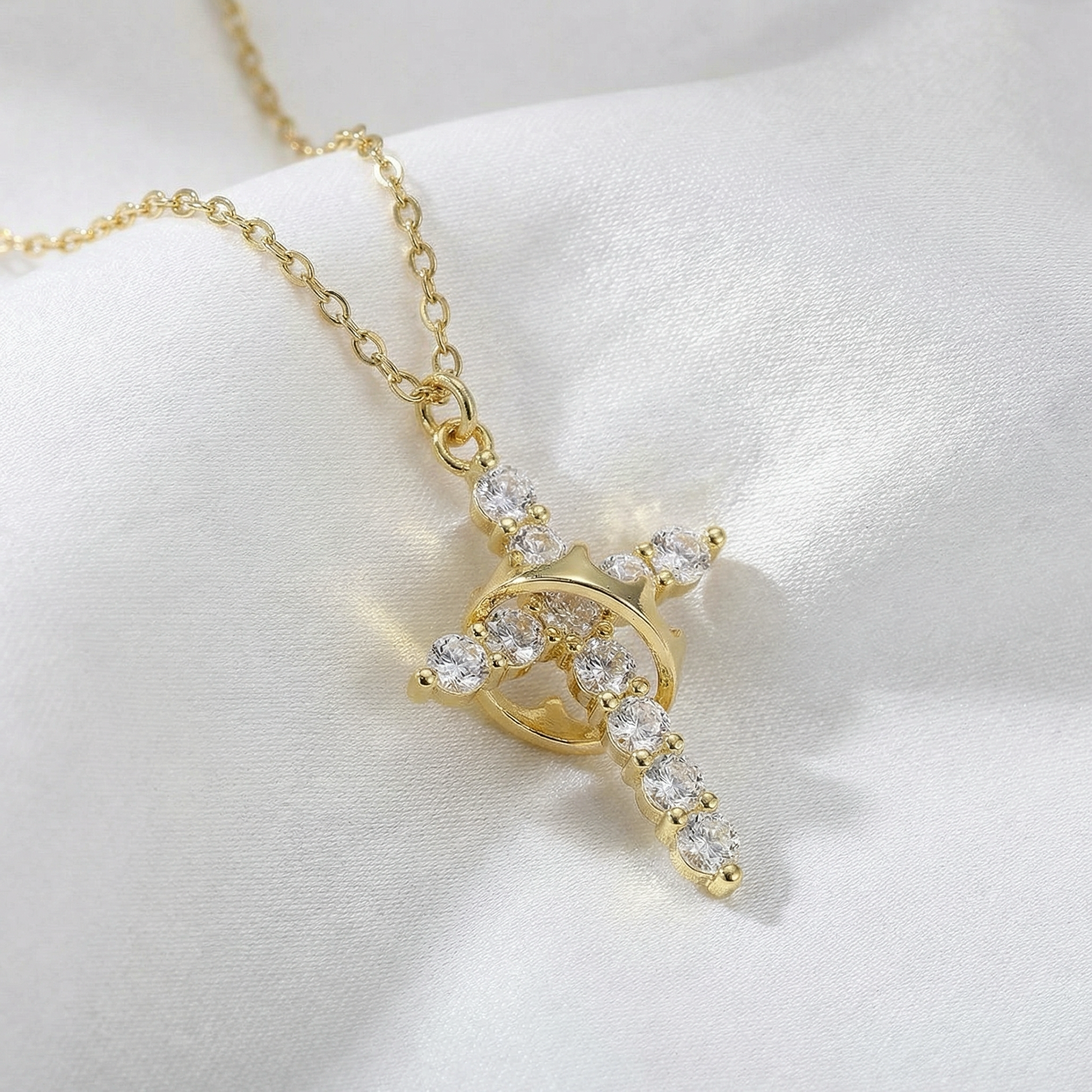 Conjunto Cruz con Corona Giratoria – Color Dorado