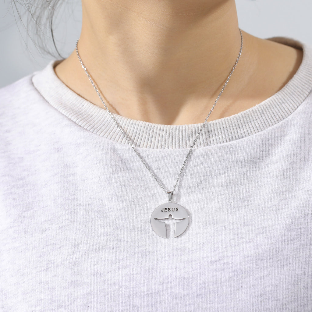 Collar con Medalla Silueta de Jesús en Acero Inoxidable