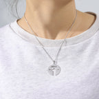 Collar con Medalla Silueta de Jesús en Acero Inoxidable