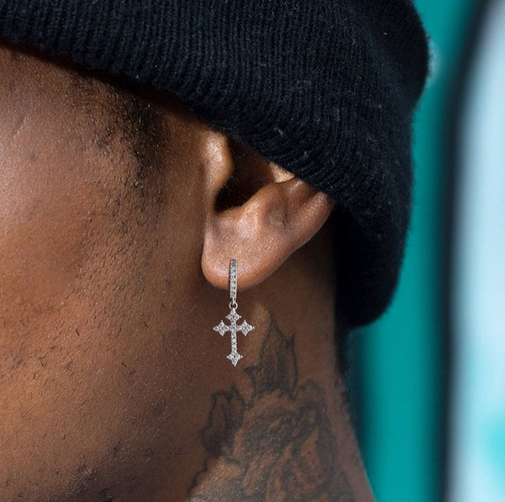 Pendientes cruz con zirconia unisex – Aleación resistente
