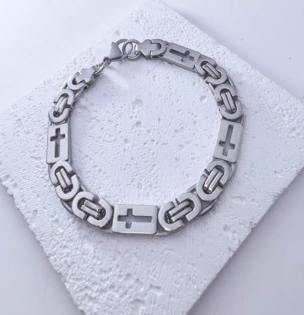 Brazalete de Eslabones "Fortaleza en Cristo"