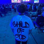 Camiseta Cristiana Child of God Estilo Graffiti Salmo 23