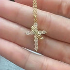 Collar con Colgante de Cruz y Corona para Mujer