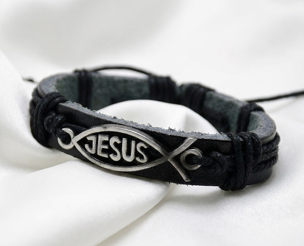 Brazalete de Cuero con Símbolo Ichthys y Nombre de Jesús
