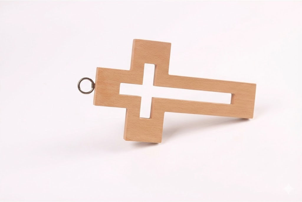 Cruz de Madera con Diseño Hueco y Anilla - Estilo Moderno